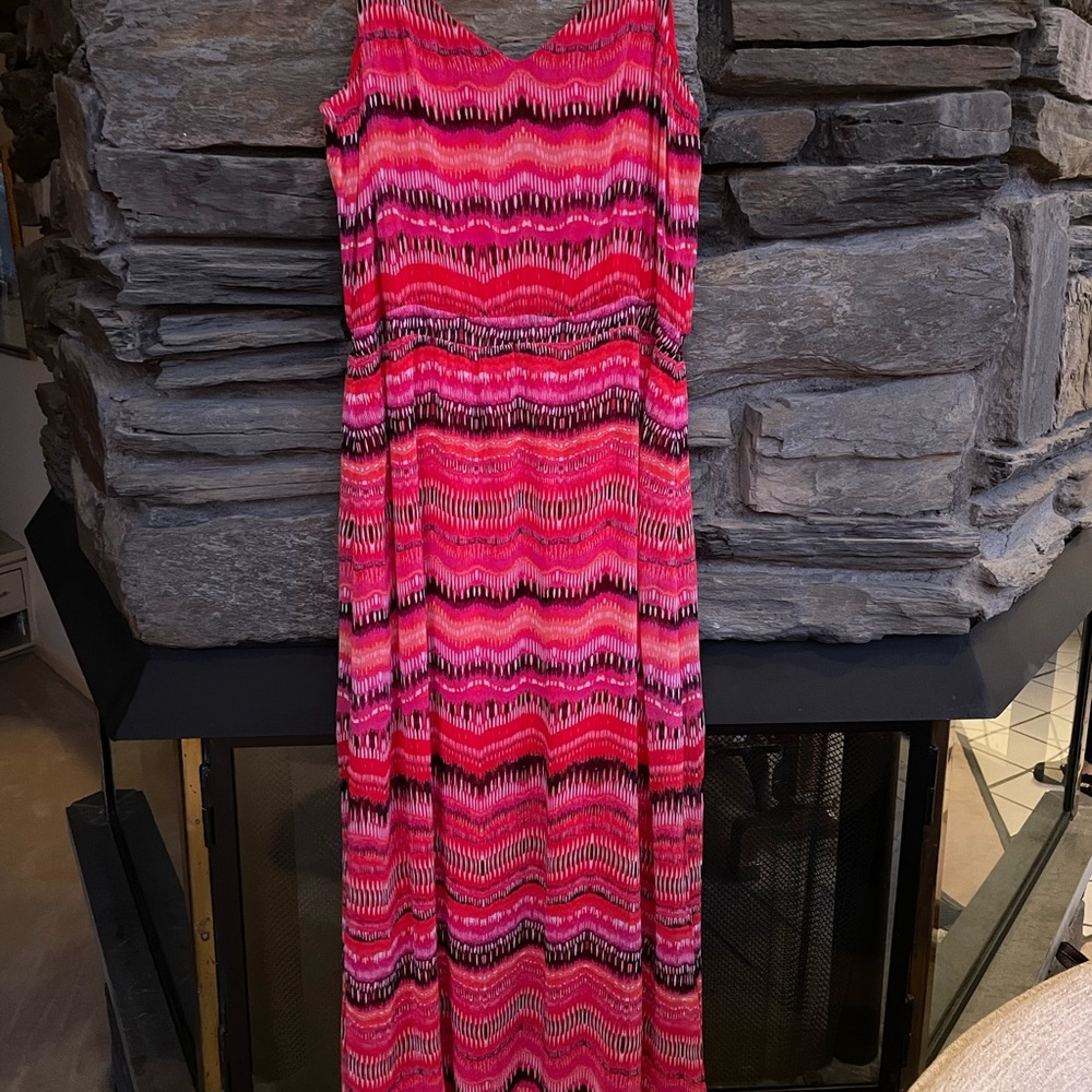 White House Black Market XL Pink Red Brown Stripe Maxi Dress Like new
